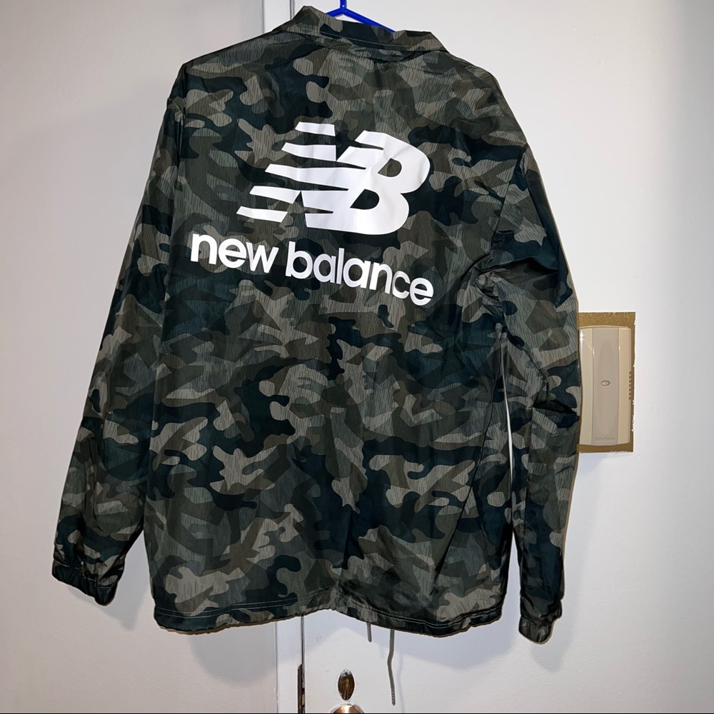 New balance windbreaker